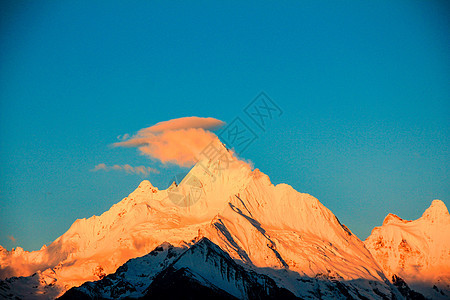 梅里雪山图片