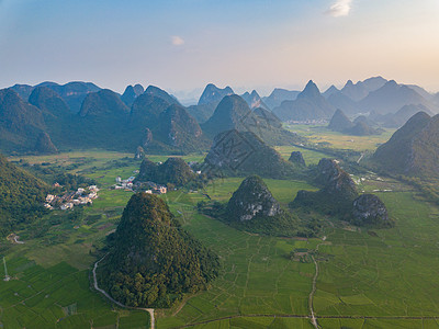 桂林田园喀斯特地貌背景