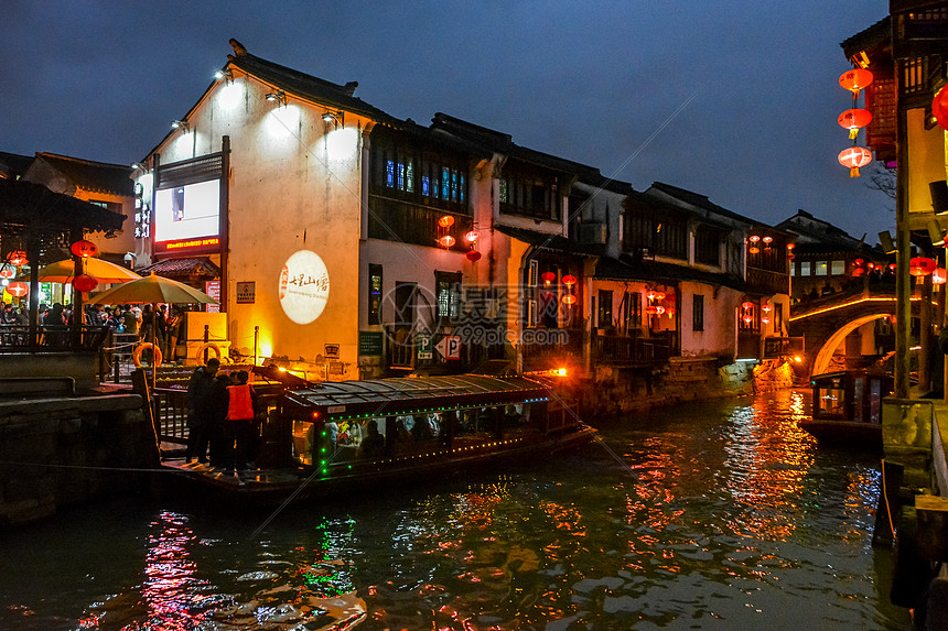 江苏4A景区木渎古镇夜景图片