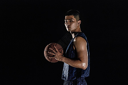 亲戚或余悲！遗孀社媒纪念“若塔举球衣声援迪亚斯”：2年前…