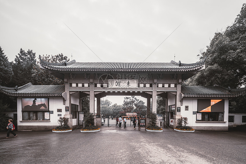 武汉东湖风景区大门图片