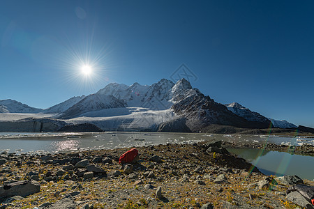 新疆乌鲁木齐博格达雪山图片素材