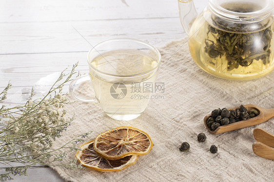 茉莉龙珠茶叶与茶具图片