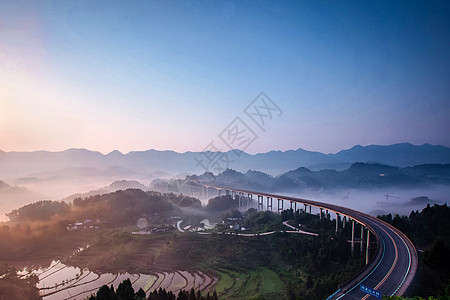 重庆山重庆市周家山大桥日落背景