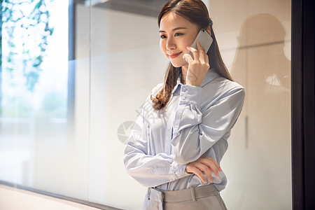 职场女性接打电话图片