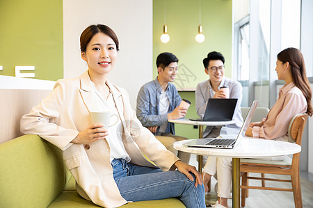 男性女性职场白领休闲办公背景