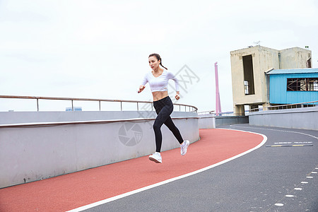 运动女性跑步高清图片