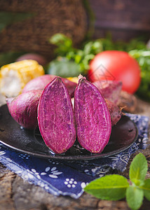 农家紫薯紫地瓜紫番薯高清图片