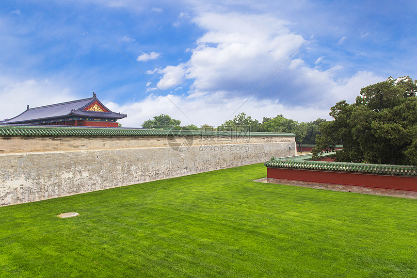 北京紫禁城草地图片