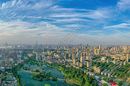 湖南岳阳湖景公园城市风光蓝天高清图片素材