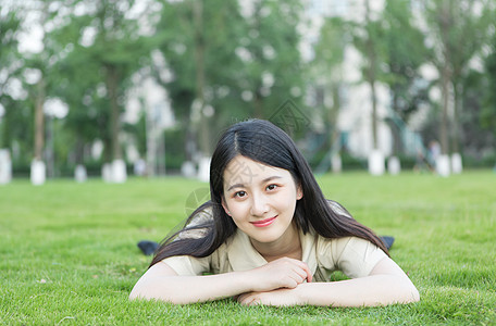 校园操场校园小清新美女背景