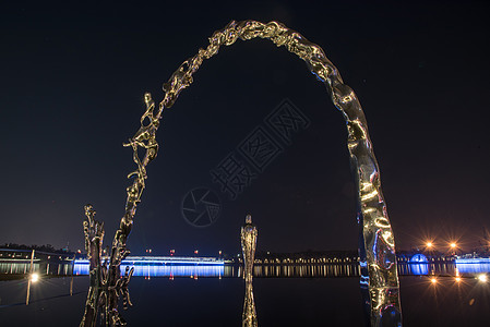 广东省深圳市南山区人才公园夜景图片