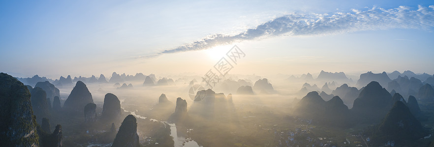 十里画廊海报中国广西省阳朔县十里画廊景区日出背景