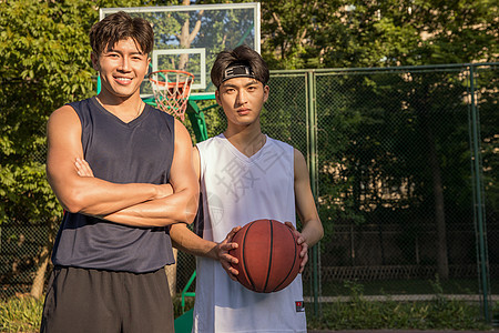 男青年篮球友谊模特高清图片素材