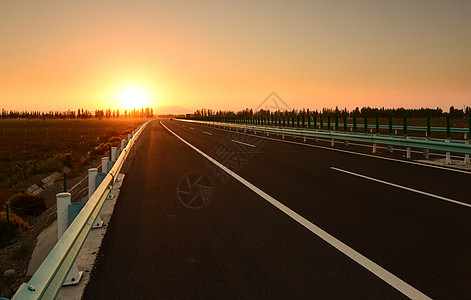 公路马路风景图片