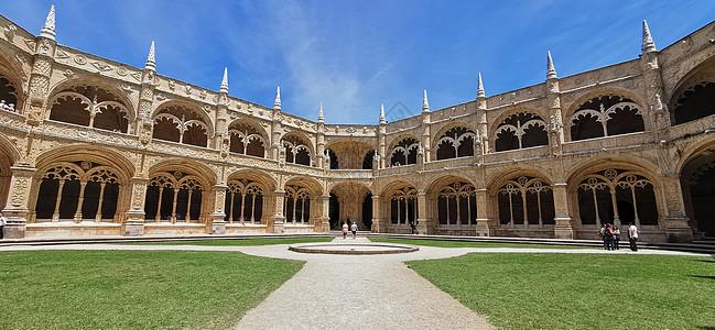 古建筑内部里斯本热罗尼莫斯修道院内部全景图背景