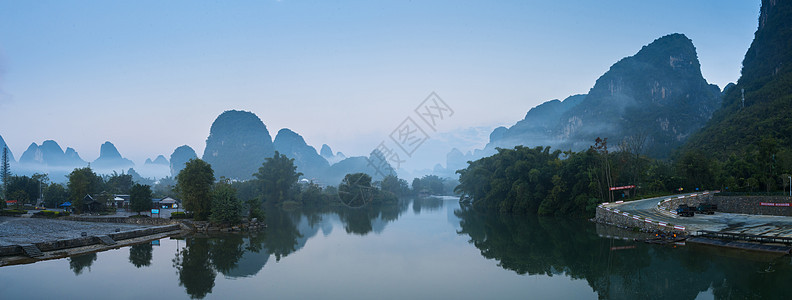 阳朔县十里画廊景区清晨美景图片