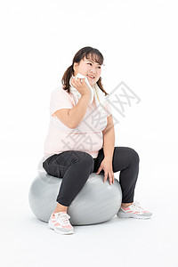 胖女生运动休息图片