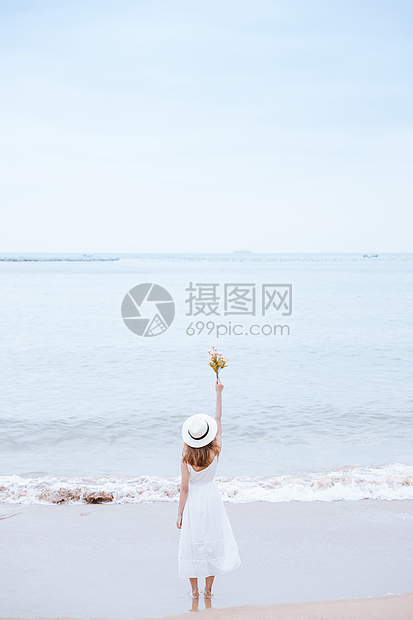 夏日海边清新美女图片