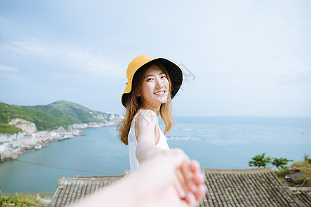 夏日美女夏日海边清新美女背景