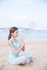 柴静人物素材海边夏日美女冥想背景