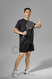 太阳报：47岁女模特自曝昔日往事，曾与足坛帅哥格拉利什接吻