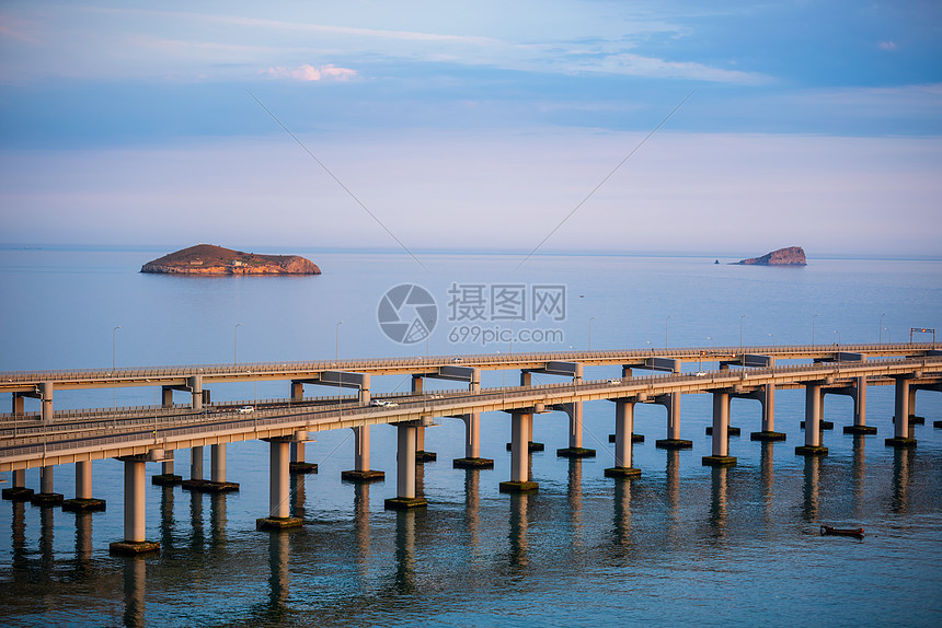 海中桥图片