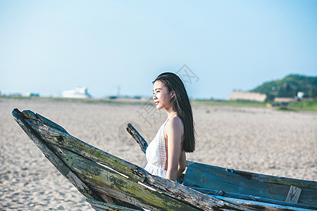 女生侧面沙滩美女侧面背景