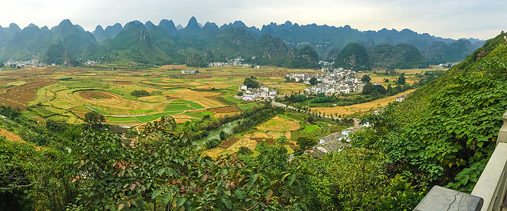 贵州梯田贵州万峰林景区风光全景背景