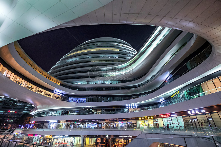 北京银河SOHO城夜景图片