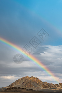黑石戈壁彩虹高清图片
