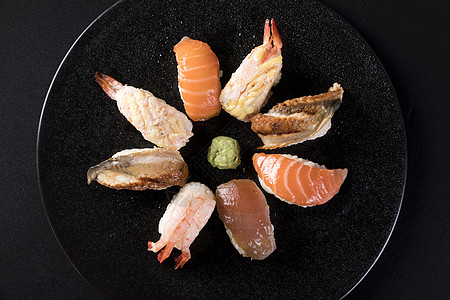 美味的日料寿司拼盘高清图片