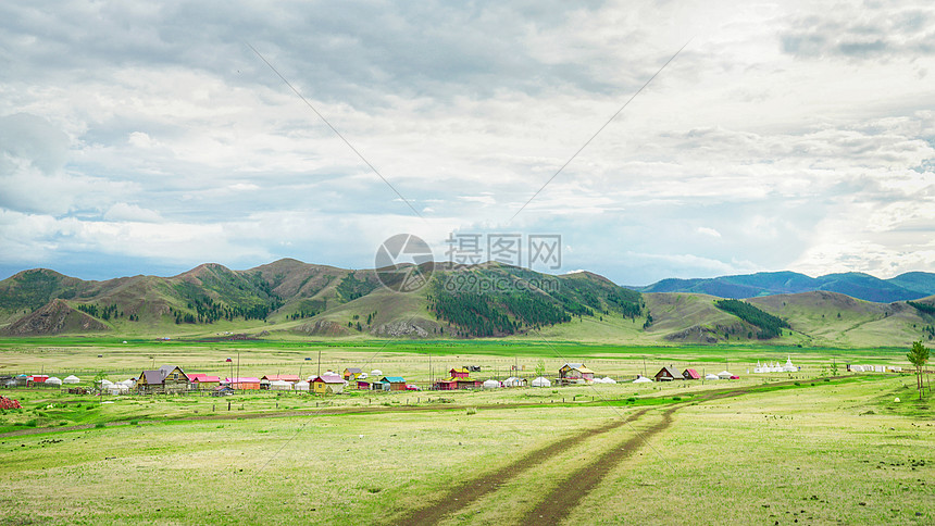 蒙古国草原道路图片