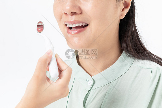 中年女性牙齿健康图片