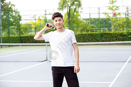 记者谈邵佳一：连续逼平海港的教练不多，若更多沉淀再带国足更好