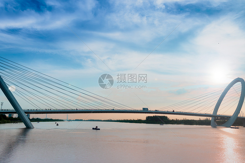 南京眼步行桥正面图片
