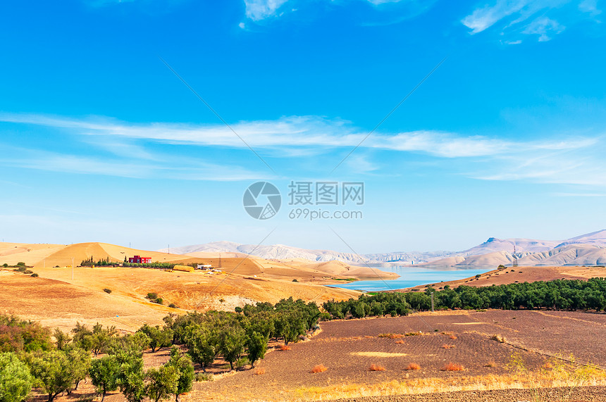 摩洛哥阿特拉斯山脉乡村景色图片