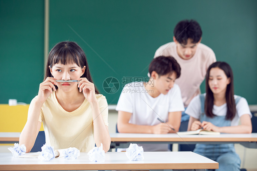 大学生上课学习思考