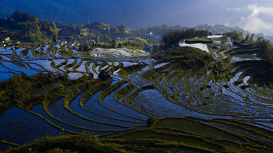 运河梯田日出图片