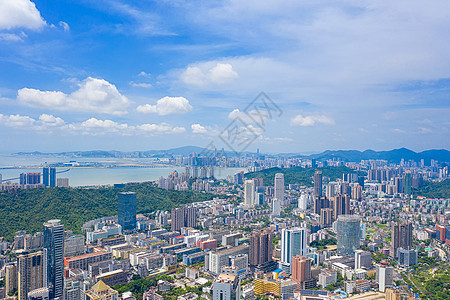 珠海旅游蓝天白云下的广东珠海城市建筑背景