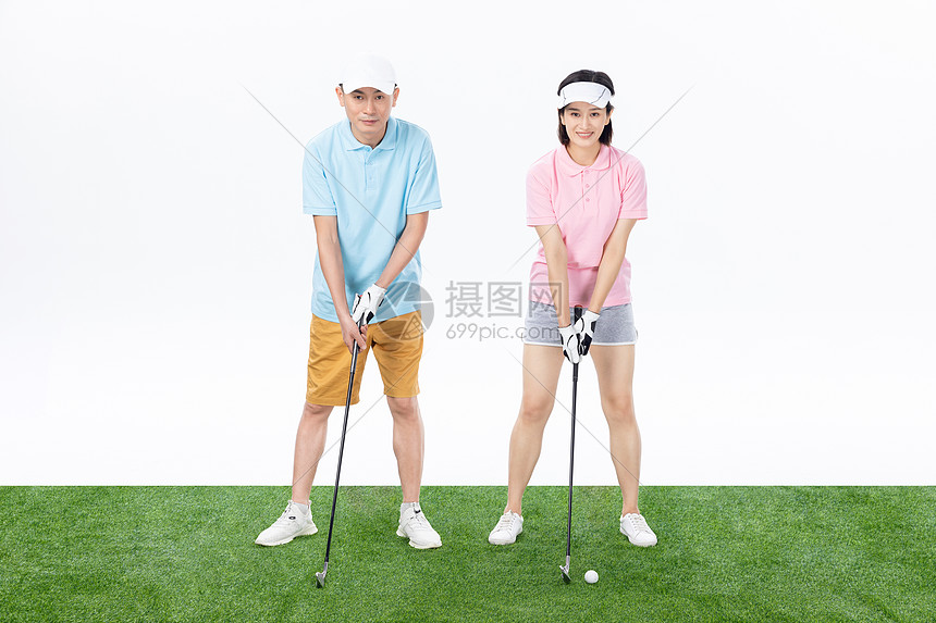 中年夫妇打高尔夫球图片