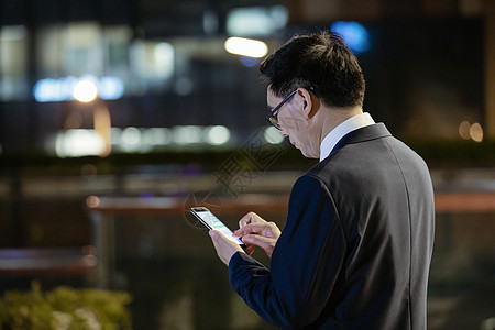 商务男性打电话高清图片