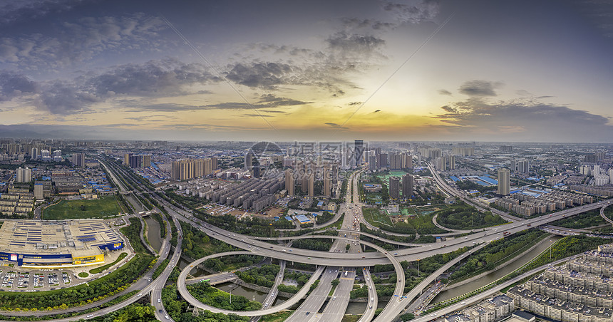 航拍西安城市风光道路图片