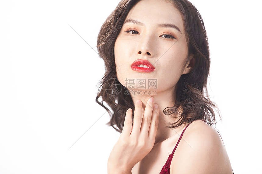 青年女性护肤美容形象图片