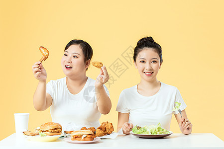 胖女孩暴饮暴食图片