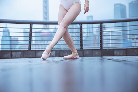 芭蕾舞女性腿部特写图片