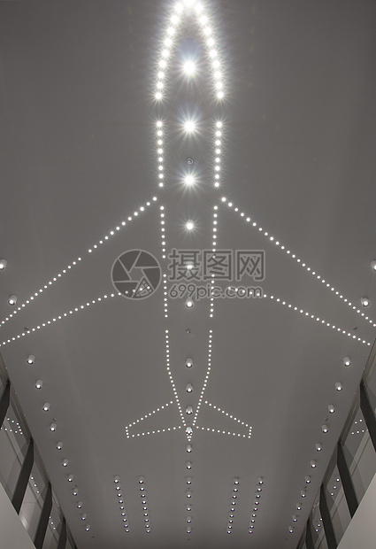 北京大兴国际机场天花板灯光图片