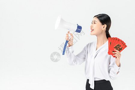 拿红包的女人商务女性拿红包迎新年背景