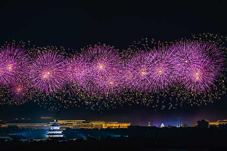 北京天坛紫色烟花背景