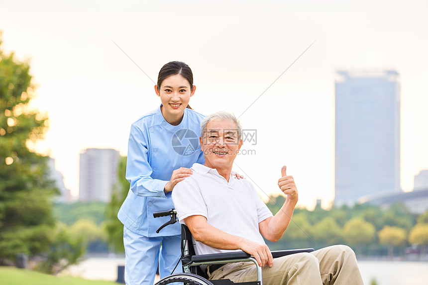 照片 正版 高清照片下载,该  高清照片 标题为          护工照顾